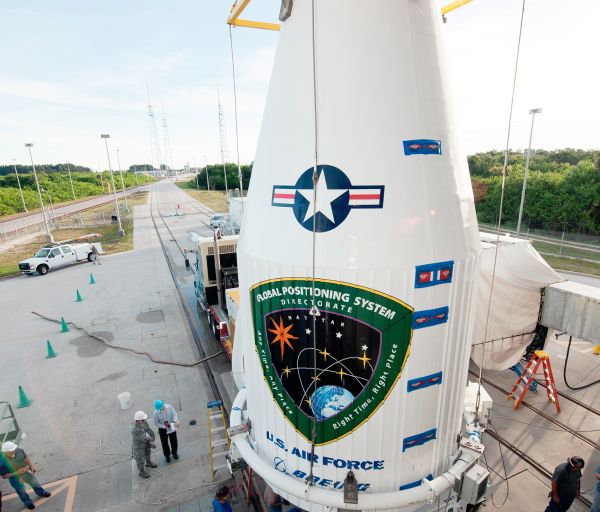 GPS SATELLITE MOVES TO ATLAS 5 FACILITY FOR LAUNCH NEXT FRIDAY