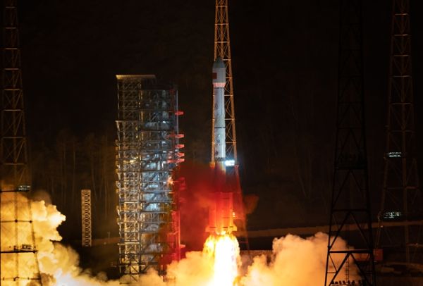 CHINA LAUNCHES NEW DATA RELAY SATELLITE