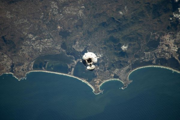 AX-4 GO FOR MONDAY UNDOCKING, FINALIZING RESEARCH
