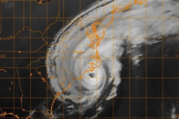 DEFENSE DEPARTMENT OPTS TO NOT END SATELLITE DATA FOR STORM FORECASTS