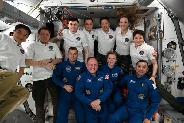 STATION EXPANDS TO 11 BEFORE NEXT CREW LEAVES THIS WEEK
