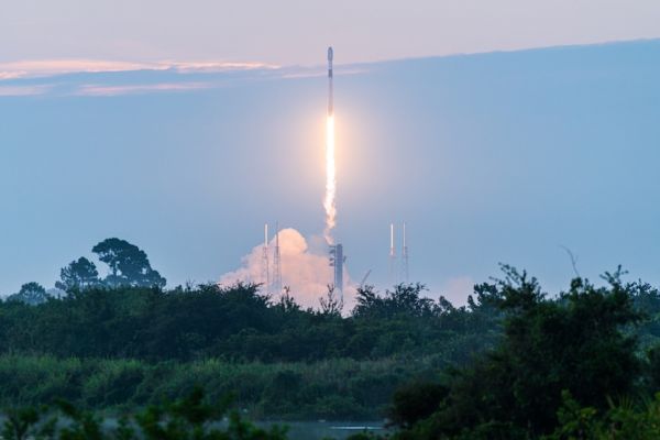 SPACEX LAUNCHES 28 STARLINK SATELLITES ON FALCON 9 ROCKET FROM CAPE CANAVERAL