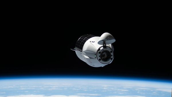 NASA, SPACEX COMPLETE DRAGON SPACE STATION REBOOST