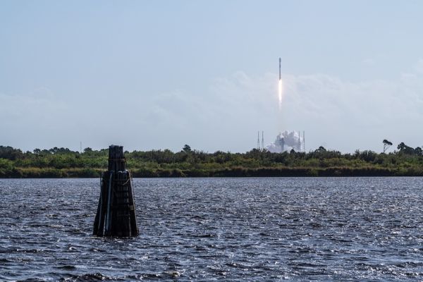 SPACEX MARKS 5TH ANNIVERSARY OF FIRST STARLINK CUSTOMER WITH SUNDAY SATELLITE LAUNCH