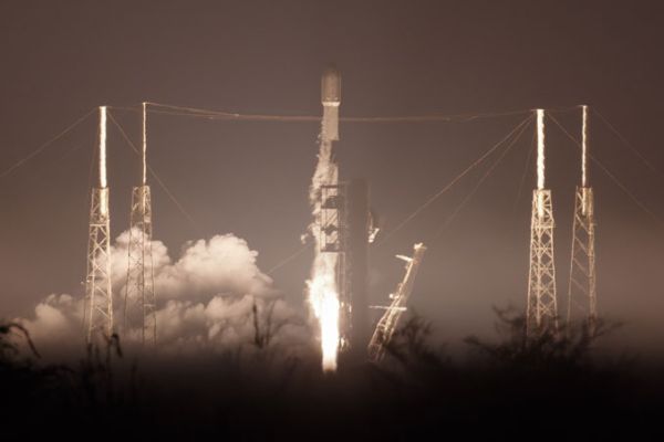 FALCON 9 ROCKET CONTINUES STARLINK DEPLOYMENTS WITH LAUNCH FROM CAPE CANAVERAL