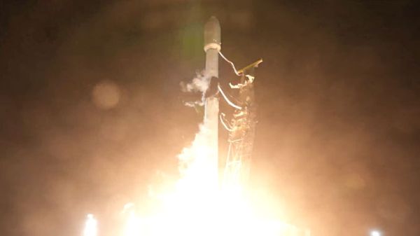 SPACEX LAUNCHES 28 STARLINK SATELLITES FROM VANDENBERG ON BRAND NEW FALCON 9 ROCKET