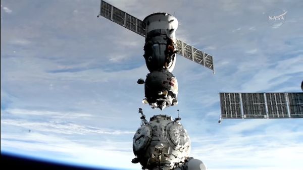 SOYUZ SAFELY LANDS IN KAZAKHSTAN