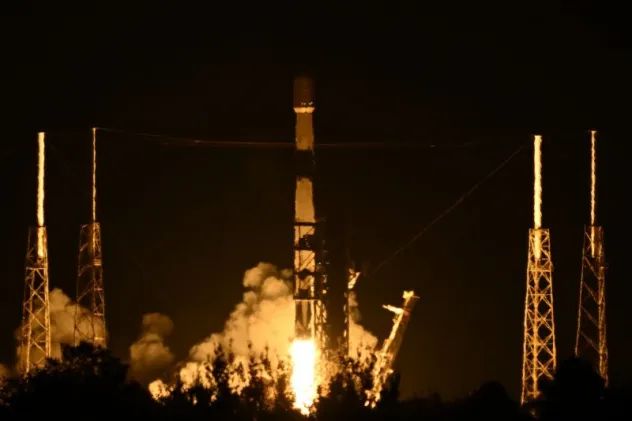 'CRASH CLOCK' WARNS EARTH ORBIT IS NEARING DISASTER AS MEGACONSTELLATIONS PUSH SPACE TRAFFIC TO BRINK 