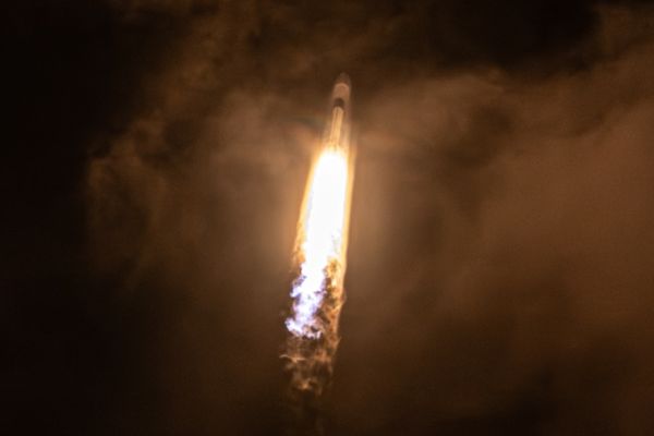 SPACEX LAUNCHES FIRST STARLINK DEPLOYMENT MISSION SINCE PROBLEM STRIKES SATELLITE