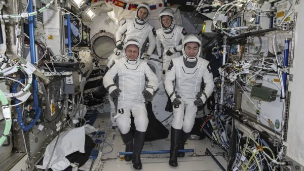 ISS ASTRONAUT MEDICAL EVACUATION LATEST NEWS: CREW-11 ASTRONAUTS PREPARE FOR SPACEX DRAGON DEPARTURE
