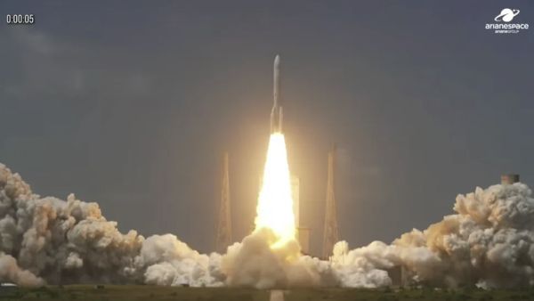 EUROPE'S MOST POWERFUL ROCKET LAUNCHES FOR 1ST TIME, CARRYING 32 AMAZON INTERNET SATELLITES TO ORBIT