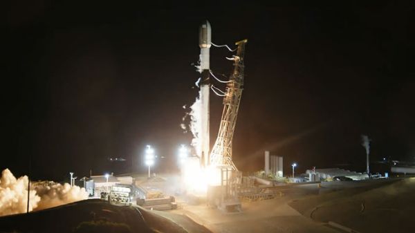 SPACEX LAUNCHES 25 STARLINK SATELLITES FROM THE WEST COAST