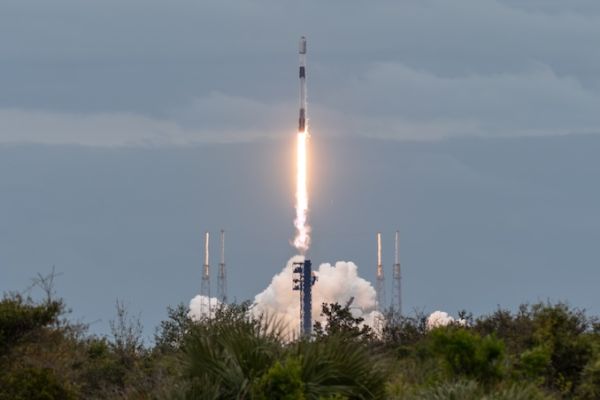 SPACE LAUNCHES 29 STARLINK SATELLITES ON A FALCON 9 ROCKET ON ST. PATRICK’S DAY MORNING