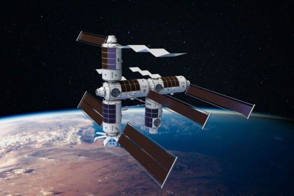 5 COMPANIES COMPETING TO REPLACE THE INTERNATIONAL SPACE STATION