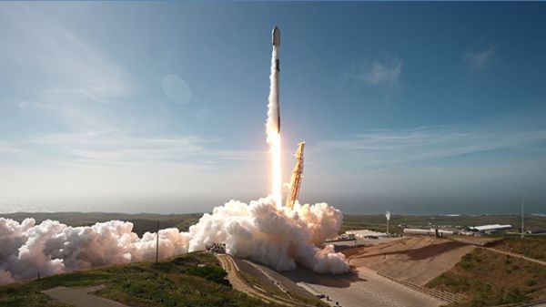 SPACEX LAUNCHES BATCH OF STARLINK SATELLITES FROM THE WEST COAST