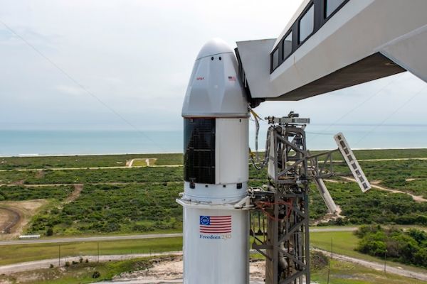 NASA, SPACEX LAUNCH DRAGON MISSION WITH 6,500 POUNDS OF SCIENCE AND SUPPLIES TO THE SPACE STATION