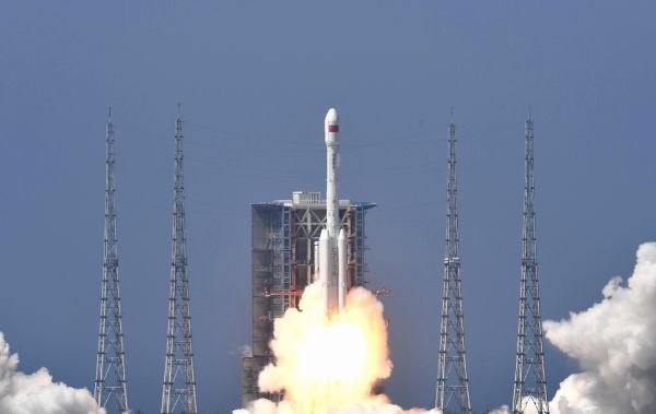 CHINA LAUNCHES EXPERIMENTAL SATELLITE