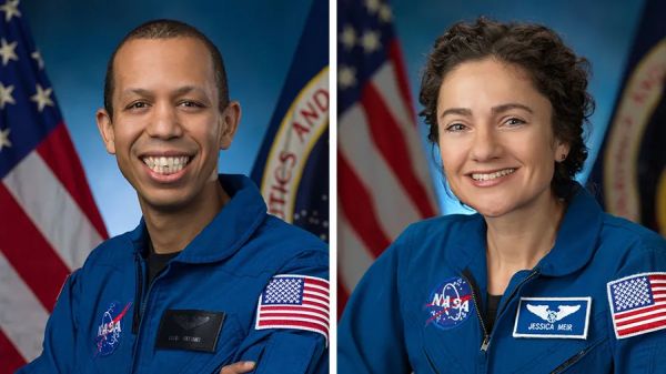 ASTRONAUTS PREPARE TO EXIT STATION FOR ROBOTICS REPAIR SPACEWALK