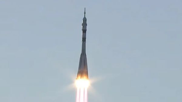 SOYUZ SPACECRAFT LAUNCHES NEW CREW FOR STATION ARRIVAL TODAY