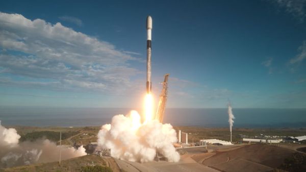 SPACEX LAUNCHES STARLINK MISSION FROM CALIFORNIA A DAY AFTER LAST-SECOND ABORT