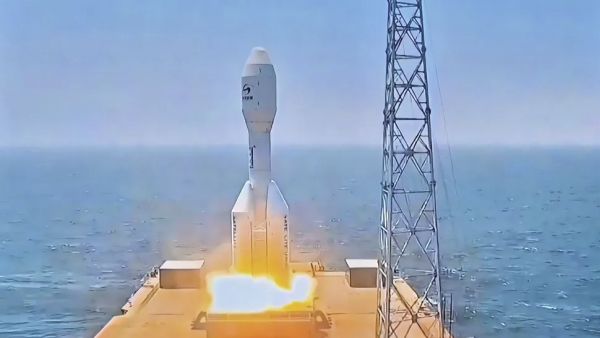 CHINA'S RECORD-BREAKING GRAVITY-1 ROCKET LAUNCHES 9 SATELLITES FROM A SHIP AT SEA 