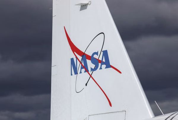NASA SAYS MISSION TO SAVE SATELLITE HAS FAILED