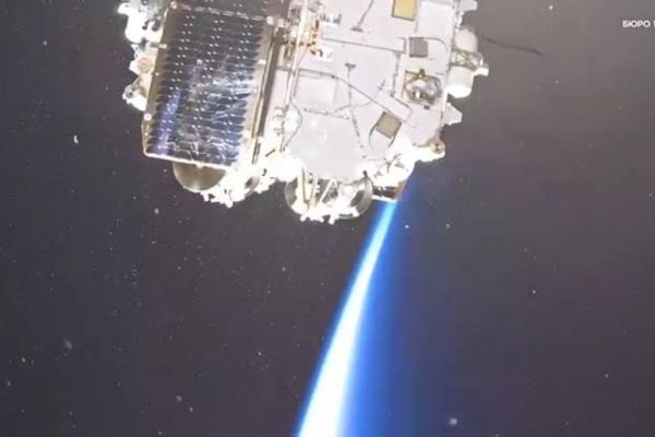 RUSSIA WANTED ITS OWN STARLINK. NOW ITS SATELLITES ARE FALLING BEFORE THE NETWORK EVEN TAKES OFF