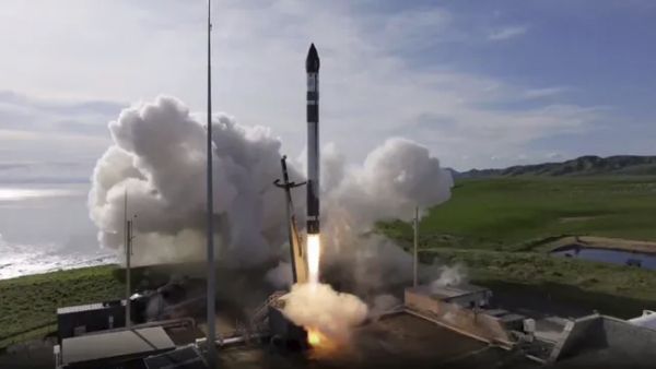 ROCKET LAB LAUNCHES AN EARTH-OBSERVING RADAR SATELLITE FROM NEW ZEALAND