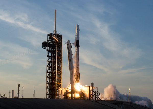NASA AWARDS SPACEX THREE CREW FLIGHTS TO SPACE STATION