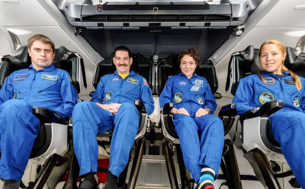 CREW-12 READY TO DEPART AS NEW RESIDENTS BEGIN ADVANCED HEALTH RESEARCH