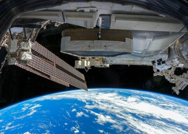 NASA SEEKS US INDUSTRY PROPOSALS FOR COMMERCIAL SPACE STATIONS