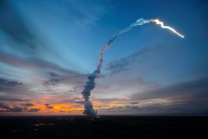 SPOT SPACE STATION & CARGO SHIP TOGETHER IN NIGHT SKY THIS WEEK