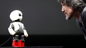 TALKING ROBOT ASTRONAUT TO HEAD TO SPACE STATION