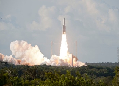 HEAVY-LIFTING ARIANE 5 DELIVERS FOR THREE CUSTOMERS
