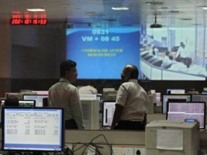 ISRO TO DECIDE ON GSLV-D5 LAUNCH ON 27 DECEMBER