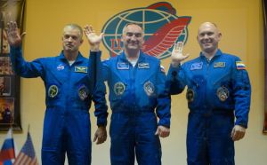 US-RUSSIA QUARREL WON'T DELAY TUESDAY SPACE STATION LAUNCH