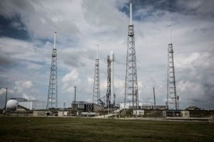 SPACEX TARGETS FALCON 9 LAUNCH ON MONDAY