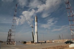 PROTON BOOSTER POISED TO LAUNCH RUSSIAN COMMUNICATIONS SATELLITE