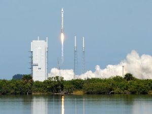 ATLAS ROCKET LAUNCH SUCCESSFUL DAY AFTER EXPLOSION