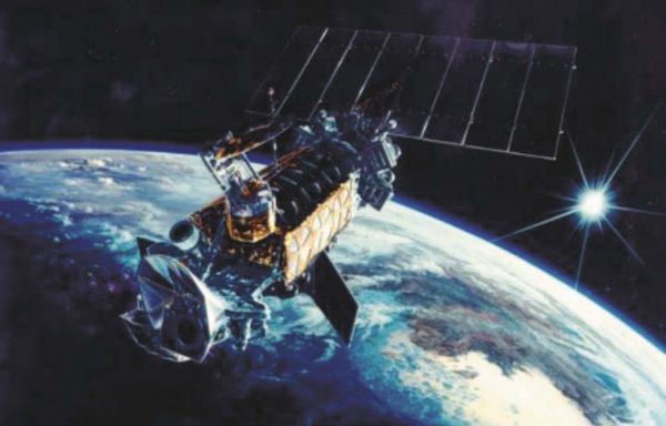 AIR FORCE WEATHER SATELLITE REMAINS IN LAUNCH LIMBO