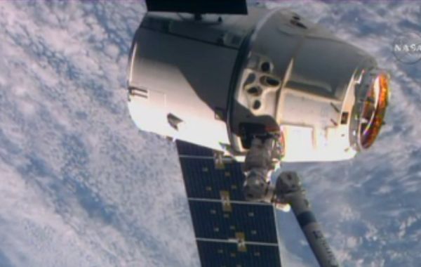 WATCH THE SPACEX DRAGON LEAVE THE SPACE STATION