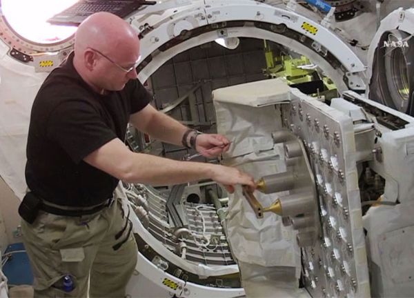 NASA INTERNATIONAL SPACE STATION ON-ORBIT STATUS