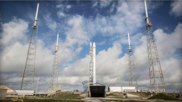 SPACEX READIES DRAGON FOR LAUNCH TO INTERNATIONAL SPACE STATION