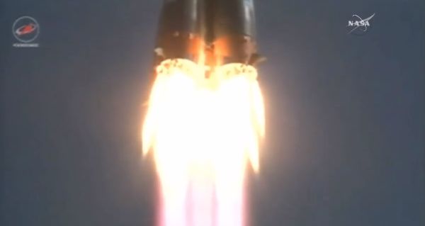 RUSSIA LAUNCHES CARGO SHIP TO STATION