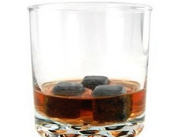 WHISKY IN SPACE! JAPANESE DISTILLERY SENDS BOOZE TO SPACE STATION