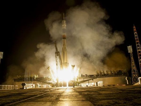 NASA TO KEEP PAYING RUSSIA TO SEND ASTRONAUTS TO SPACE STATION