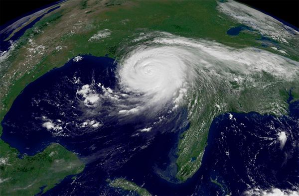 NASA TO BUILD HURRICANE-PROBING MICRO-SATELLITE FLEET