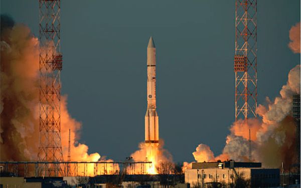 INMARSAT AWAITS SATELLITE LAUNCH THAT IS HOPED WILL SEND REVENUES ROCKETING