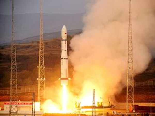 CHINA LAUNCHES 20 MICRO SATELLITES USING NEW CARRIER ROCKET