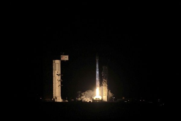 US SPY SATELLITE LAUNCHES INTO SPACE ALONG WITH 13 TINY CUBESATS